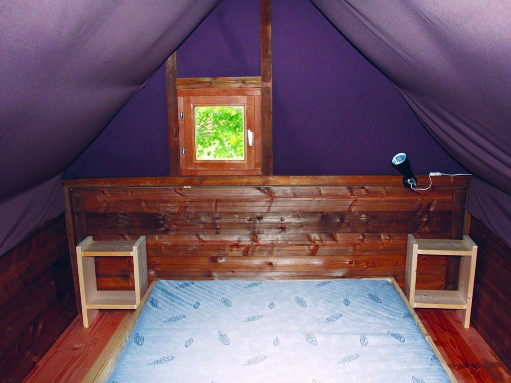 Camping Des Papillons Lalizolle Εξωτερικό φωτογραφία