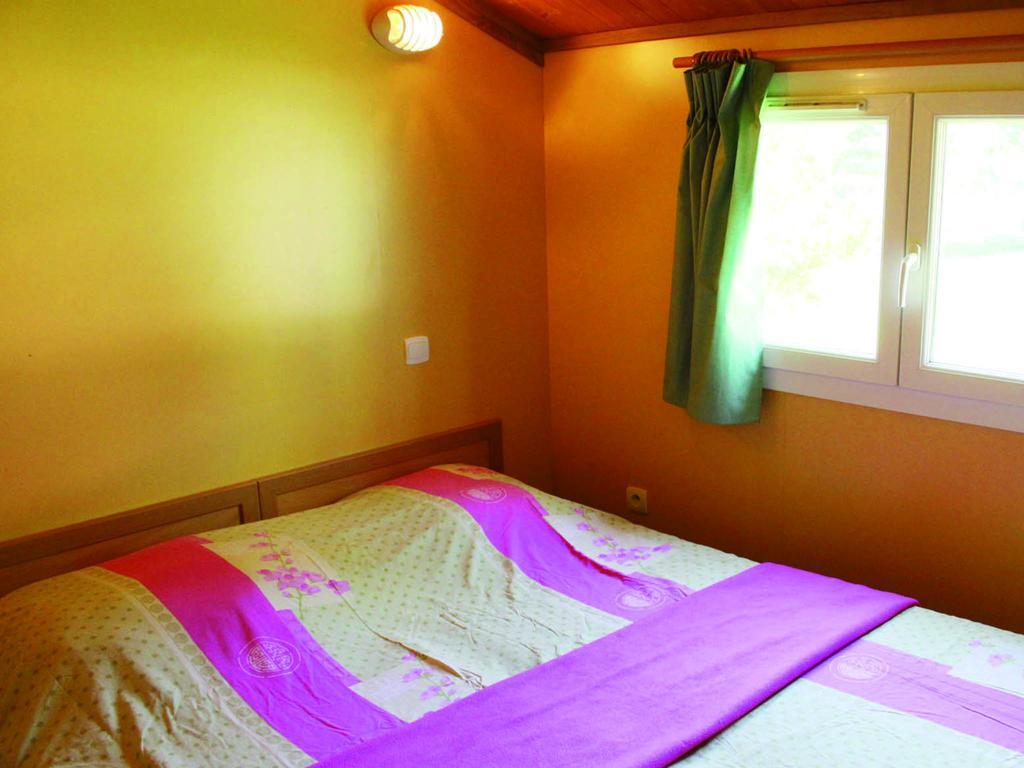 Camping Des Papillons Lalizolle Εξωτερικό φωτογραφία