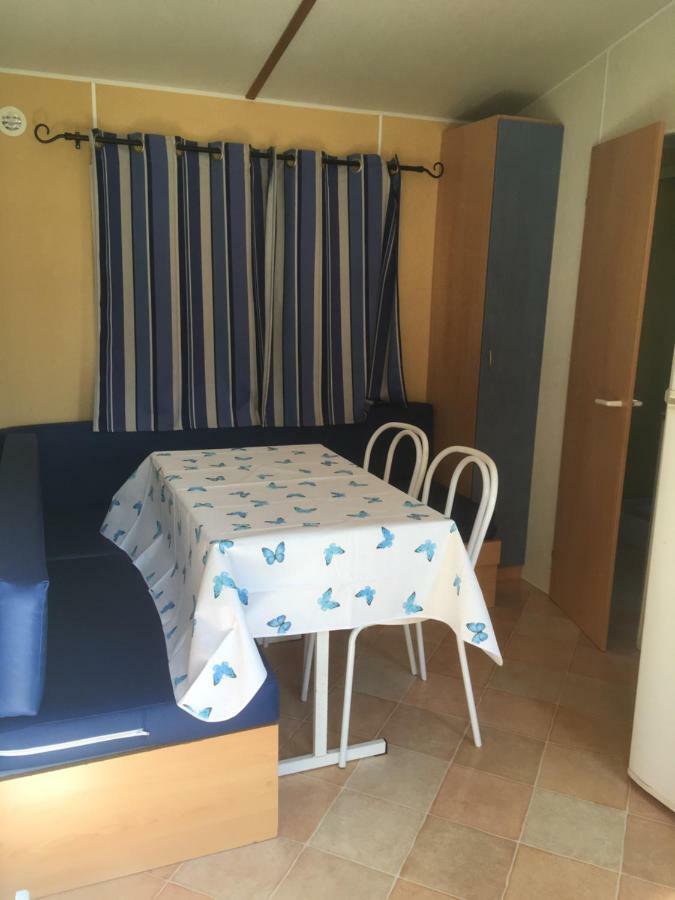 Camping Des Papillons Lalizolle Εξωτερικό φωτογραφία