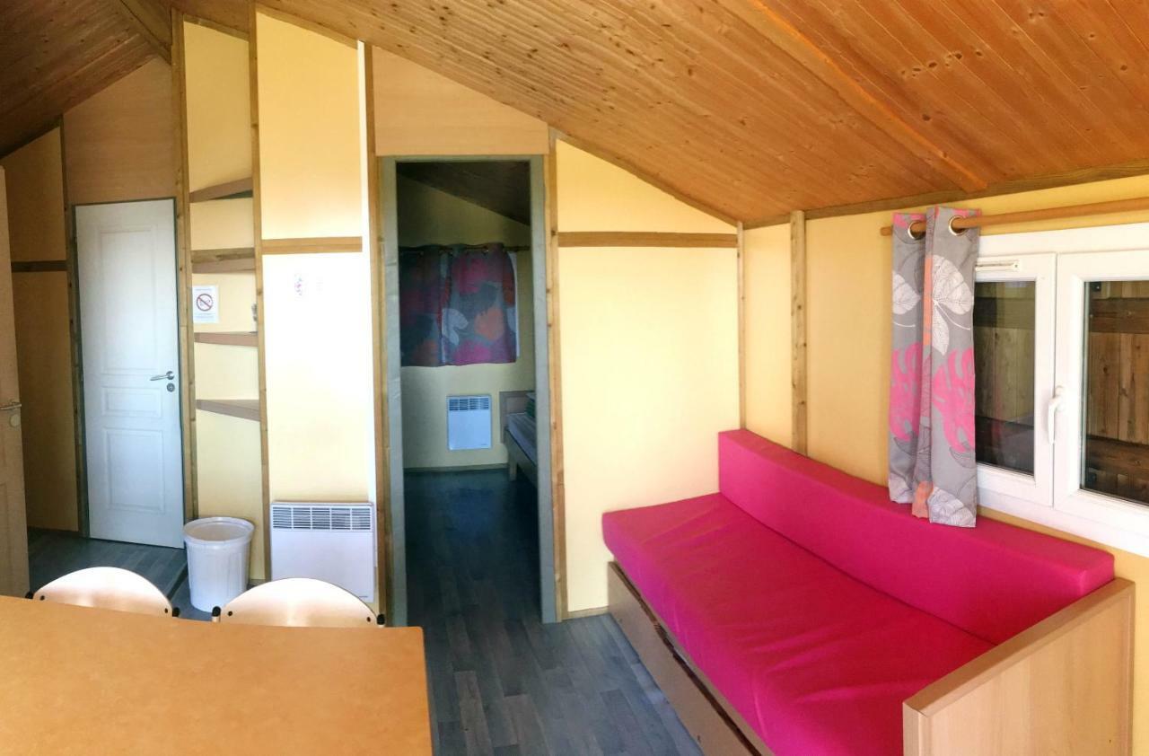Camping Des Papillons Lalizolle Εξωτερικό φωτογραφία