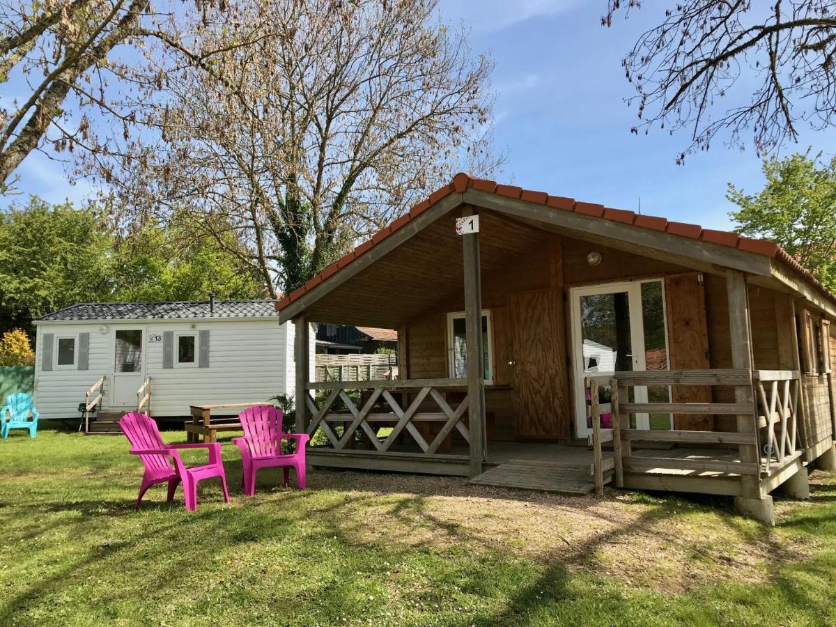 Camping Des Papillons Lalizolle Εξωτερικό φωτογραφία